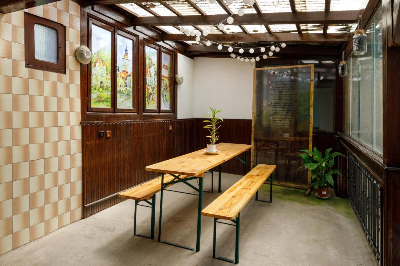 Old Town Boutique Apartment Brasov Ngoại thất bức ảnh